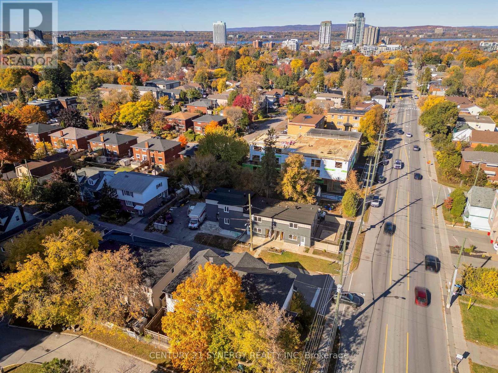 6 - 598 Kirkwood Avenue, Ottawa, Ontario  K1Z 5X4 - Photo 2 - X12657758