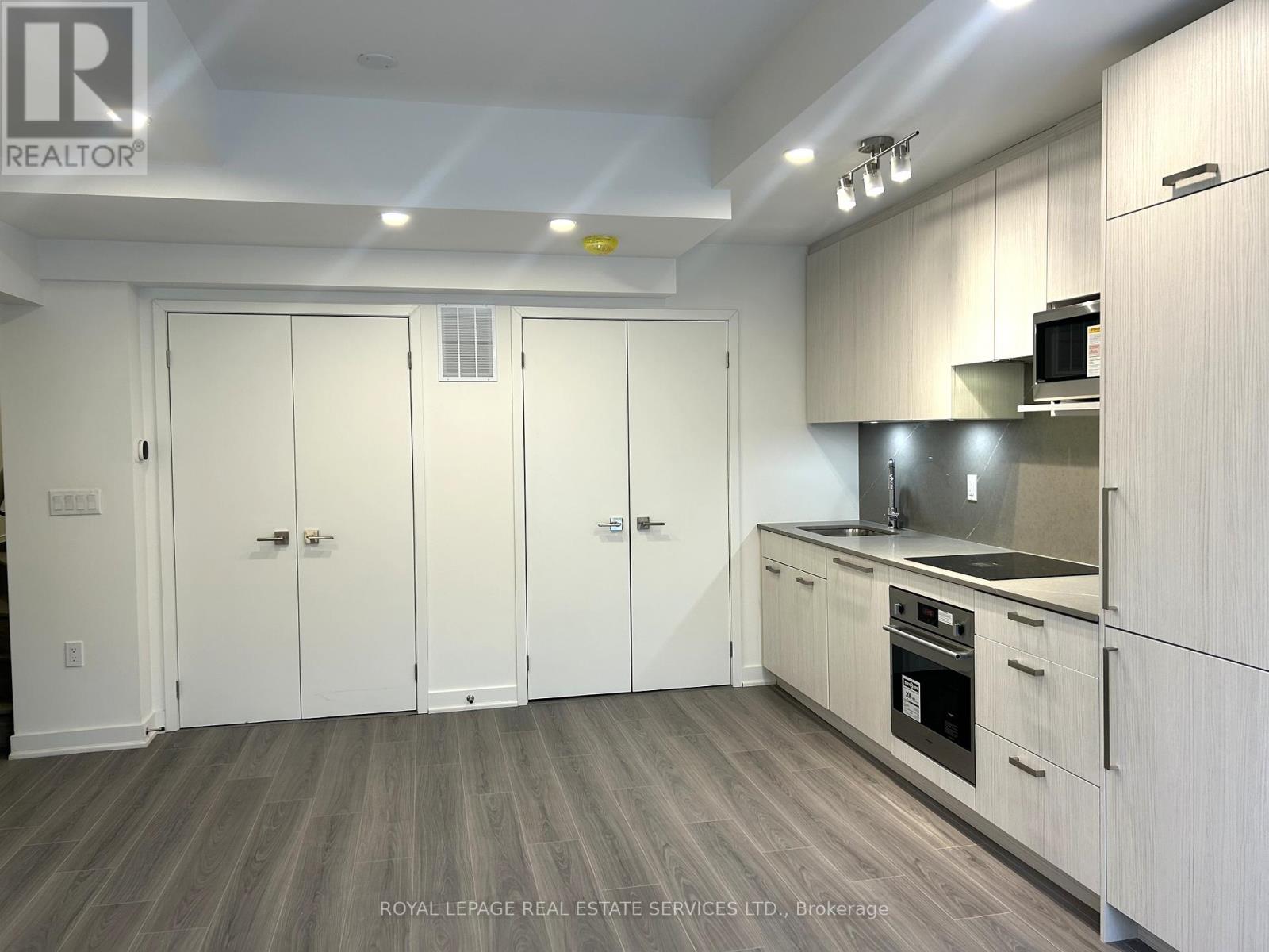 194 - 65 Curlew Drive, Toronto, Ontario  M3A 0B5 - Photo 5 - C12657780