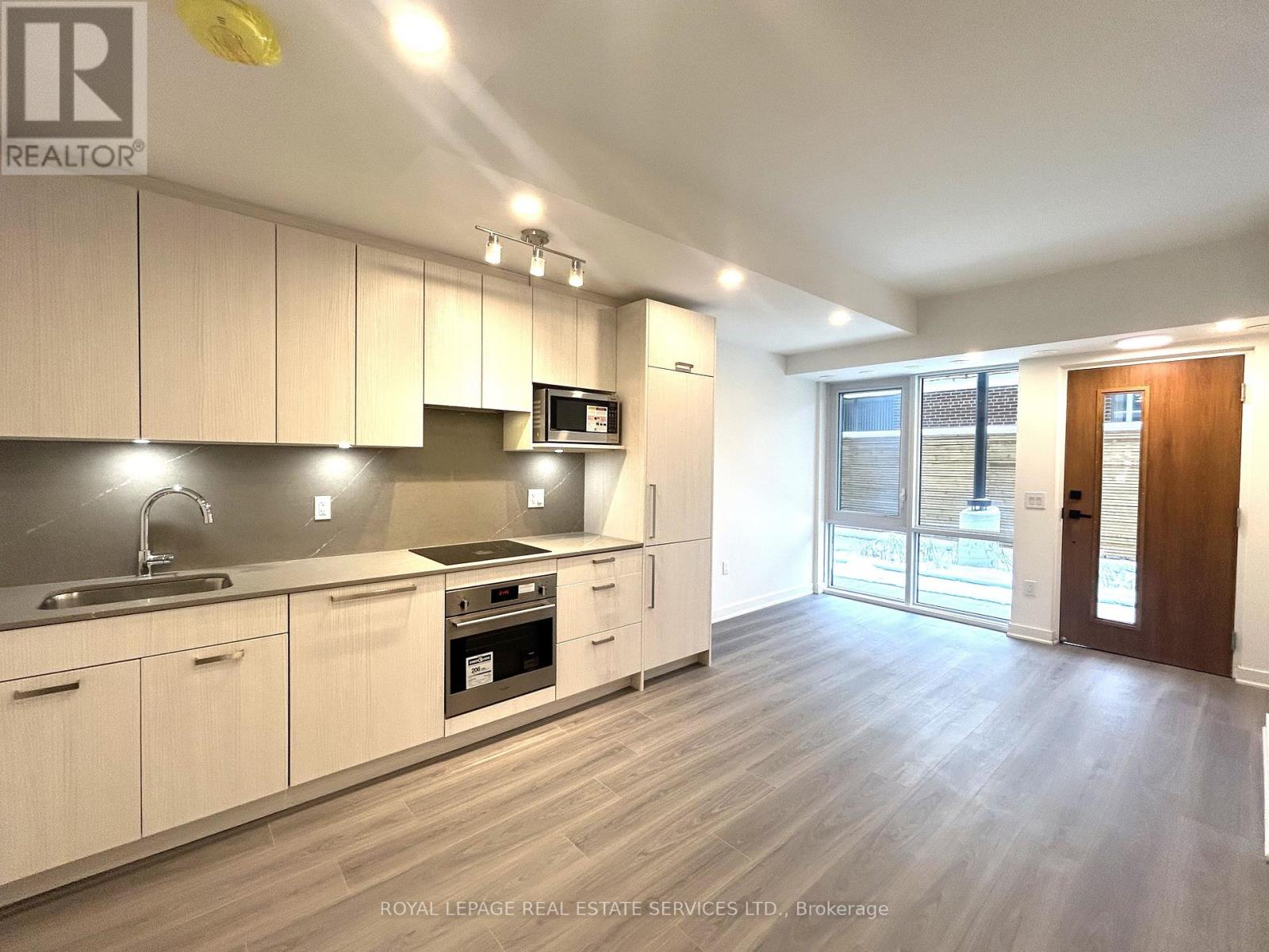 194 - 65 Curlew Drive, Toronto, Ontario  M3A 0B5 - Photo 8 - C12657780