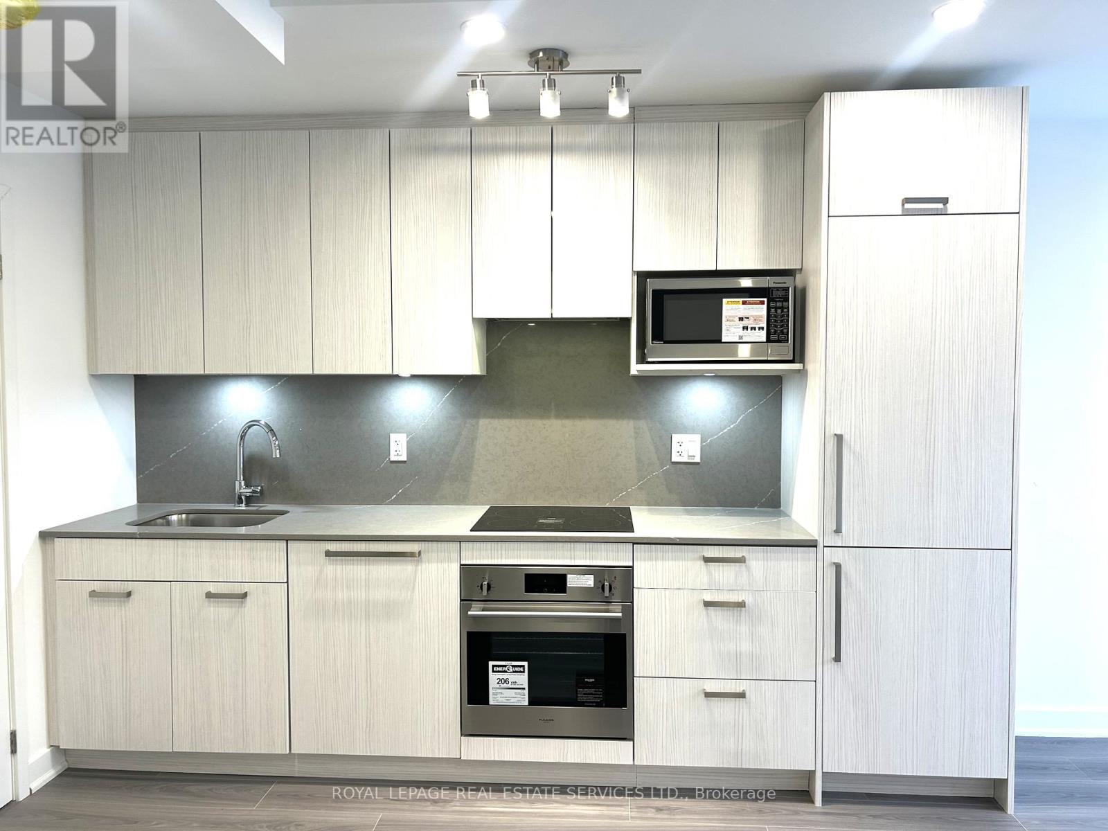 194 - 65 Curlew Drive, Toronto, Ontario  M3A 0B5 - Photo 9 - C12657780