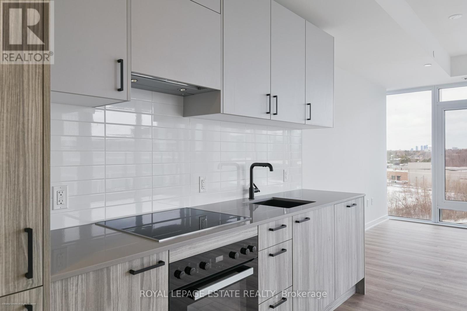 719 - 1 Quarrington Lane, Toronto, Ontario  M3C 0S4 - Photo 11 - C12657788