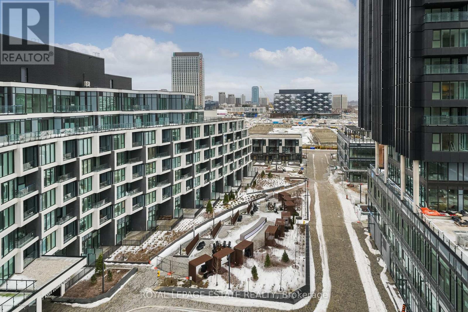 719 - 1 Quarrington Lane, Toronto, Ontario  M3C 0S4 - Photo 22 - C12657788