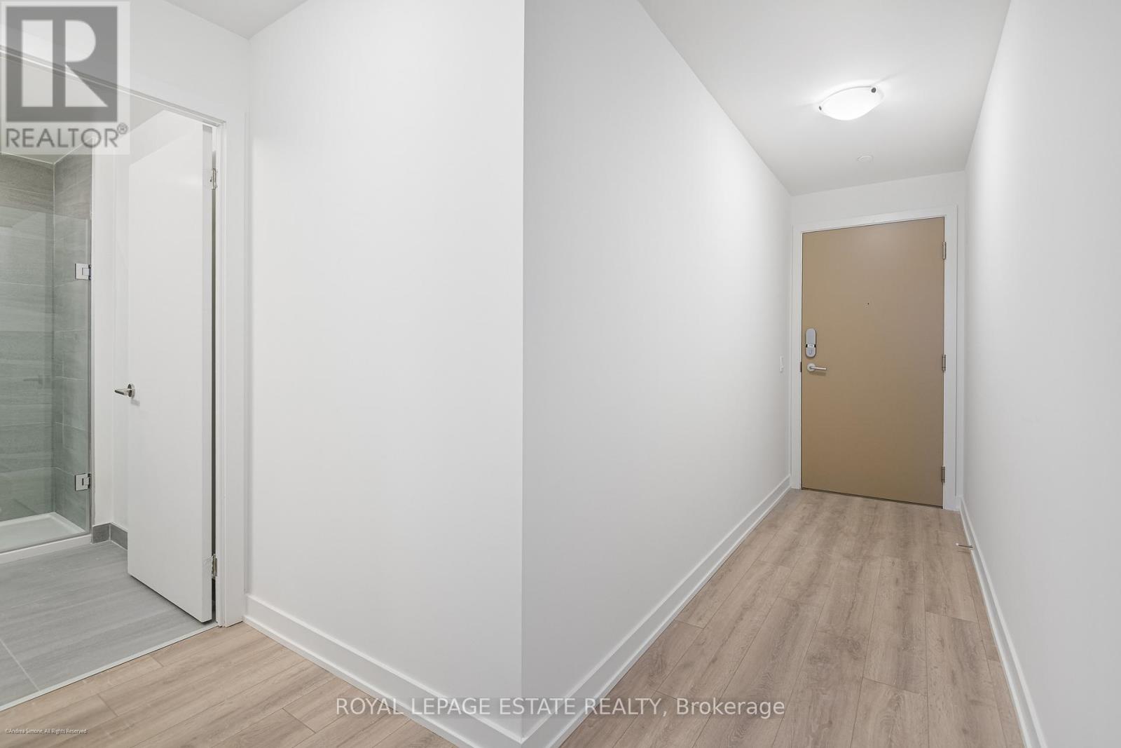 719 - 1 Quarrington Lane, Toronto, Ontario  M3C 0S4 - Photo 3 - C12657788