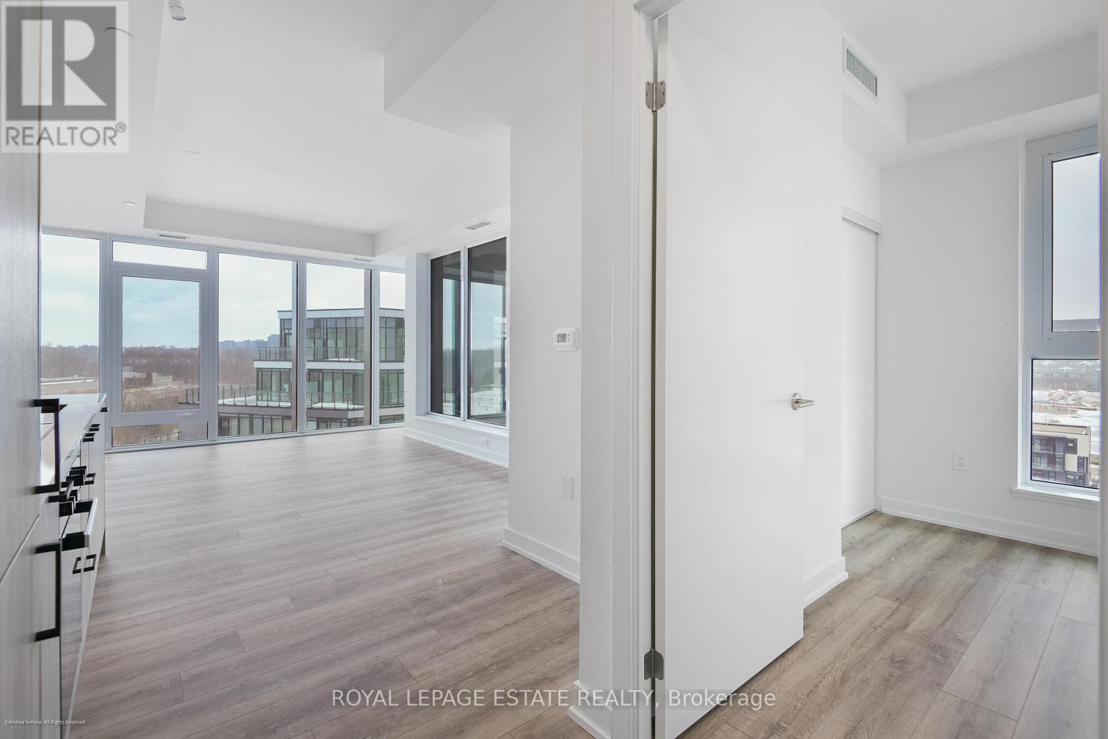 719 - 1 Quarrington Lane, Toronto, Ontario  M3C 0S4 - Photo 6 - C12657788