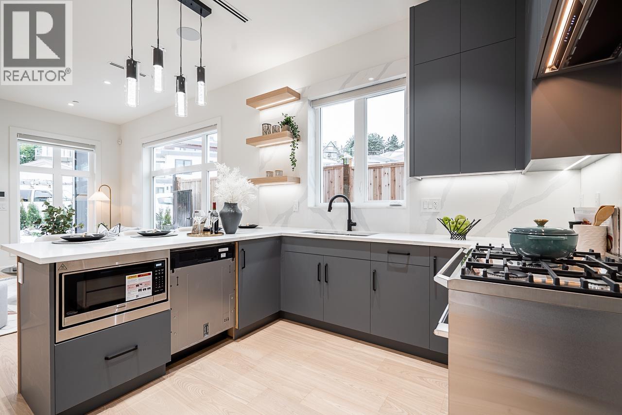 2835 Oliver Crescent, Vancouver, British Columbia V6L 1T1 - Photo 6 - R3075464