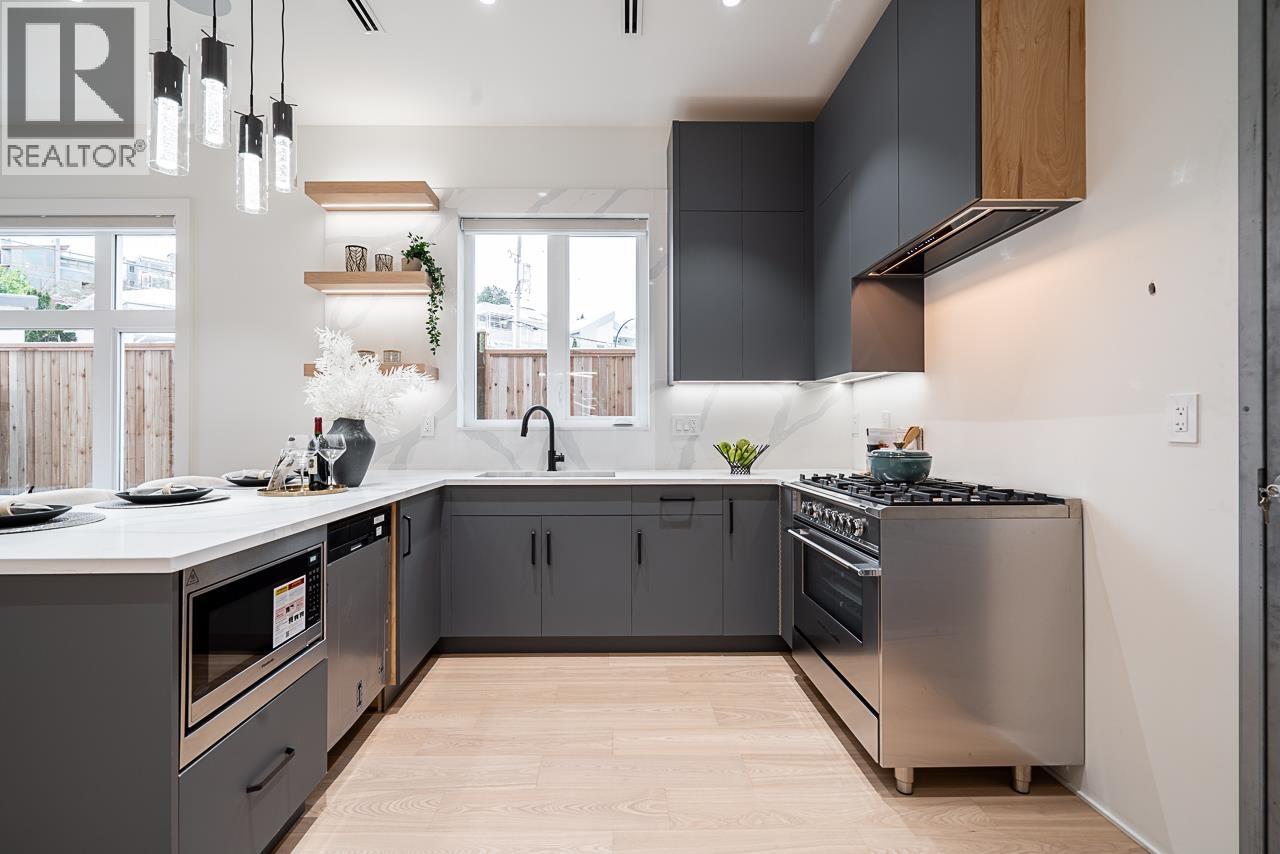 2835 Oliver Crescent, Vancouver, British Columbia V6L 1T1 - Photo 5 - R3075464