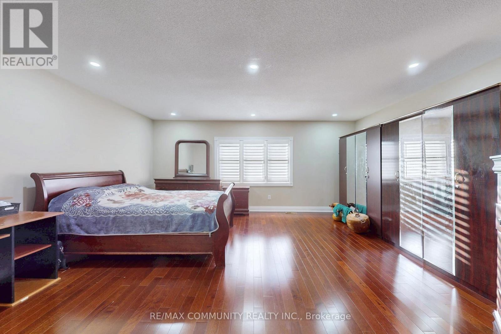 10 Oxfordshire Street, Markham, Ontario  L6C 2E1 - Photo 19 - N12657774