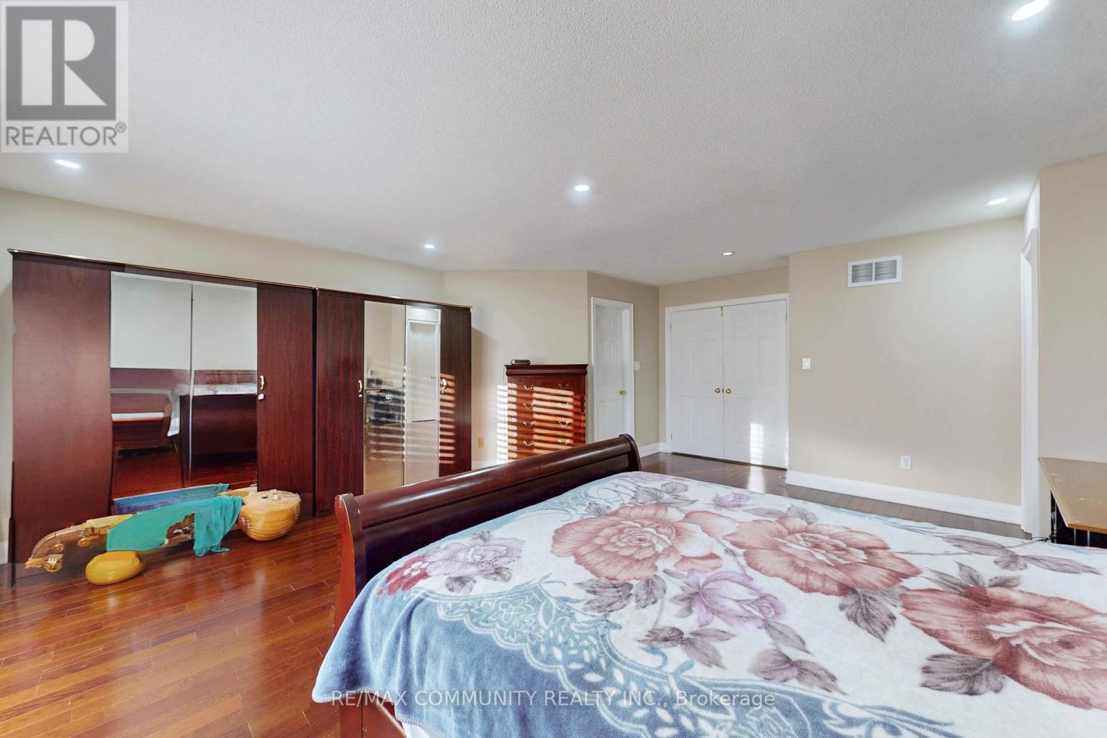 10 Oxfordshire Street, Markham, Ontario  L6C 2E1 - Photo 21 - N12657774