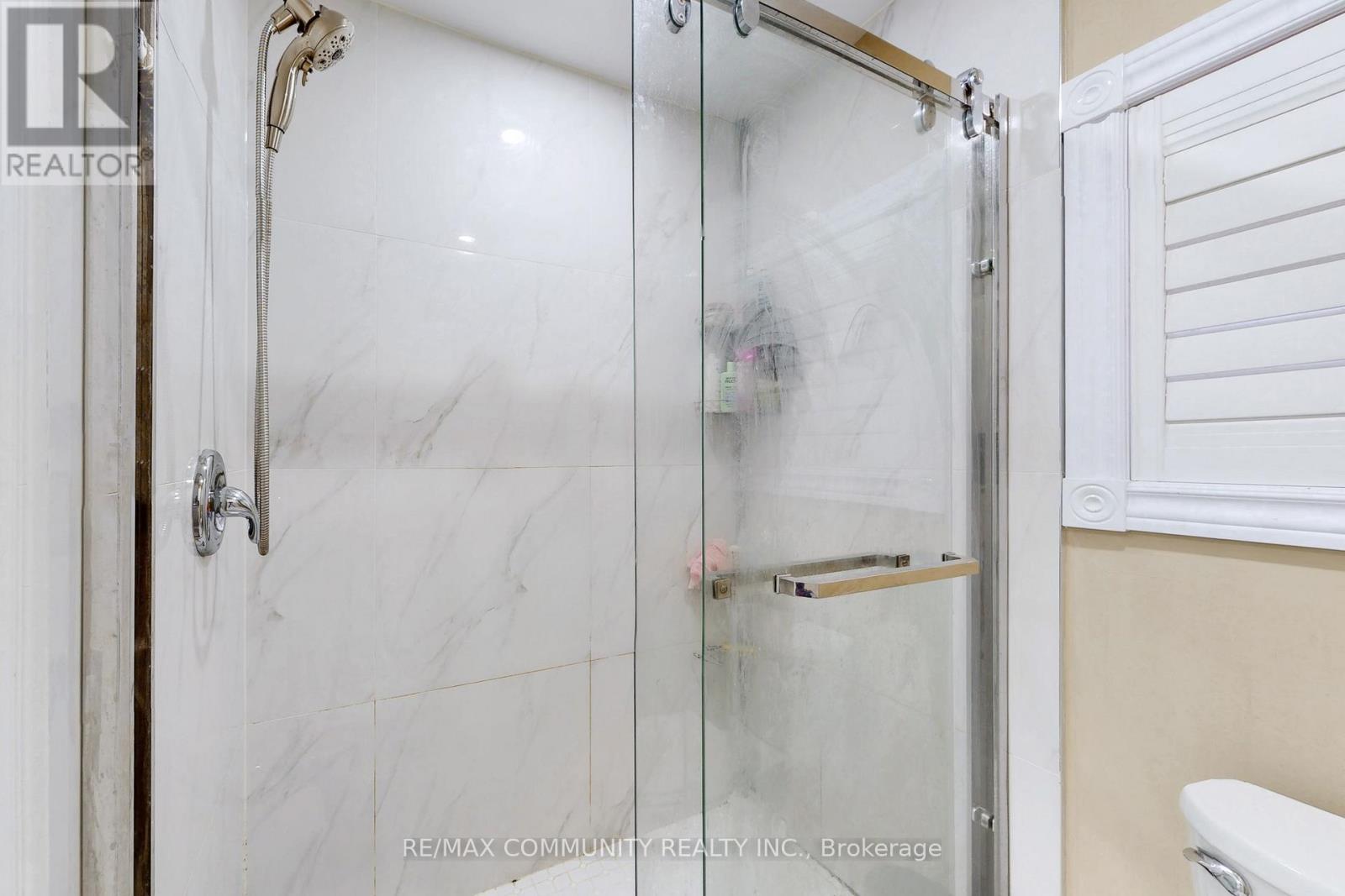 10 Oxfordshire Street, Markham, Ontario  L6C 2E1 - Photo 40 - N12657774