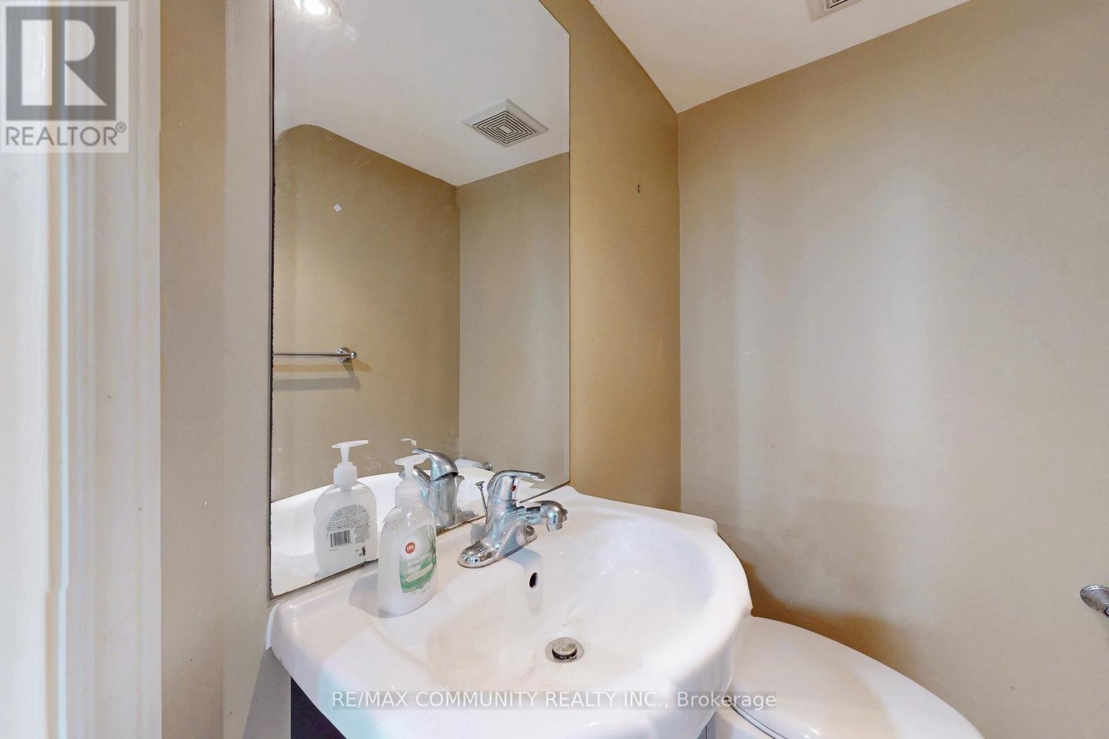 10 Oxfordshire Street, Markham, Ontario  L6C 2E1 - Photo 47 - N12657774