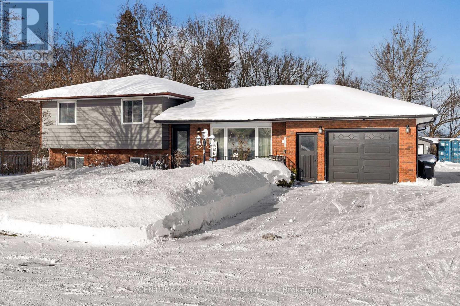 5812 COUNTY RD 90, Springwater, Ontario