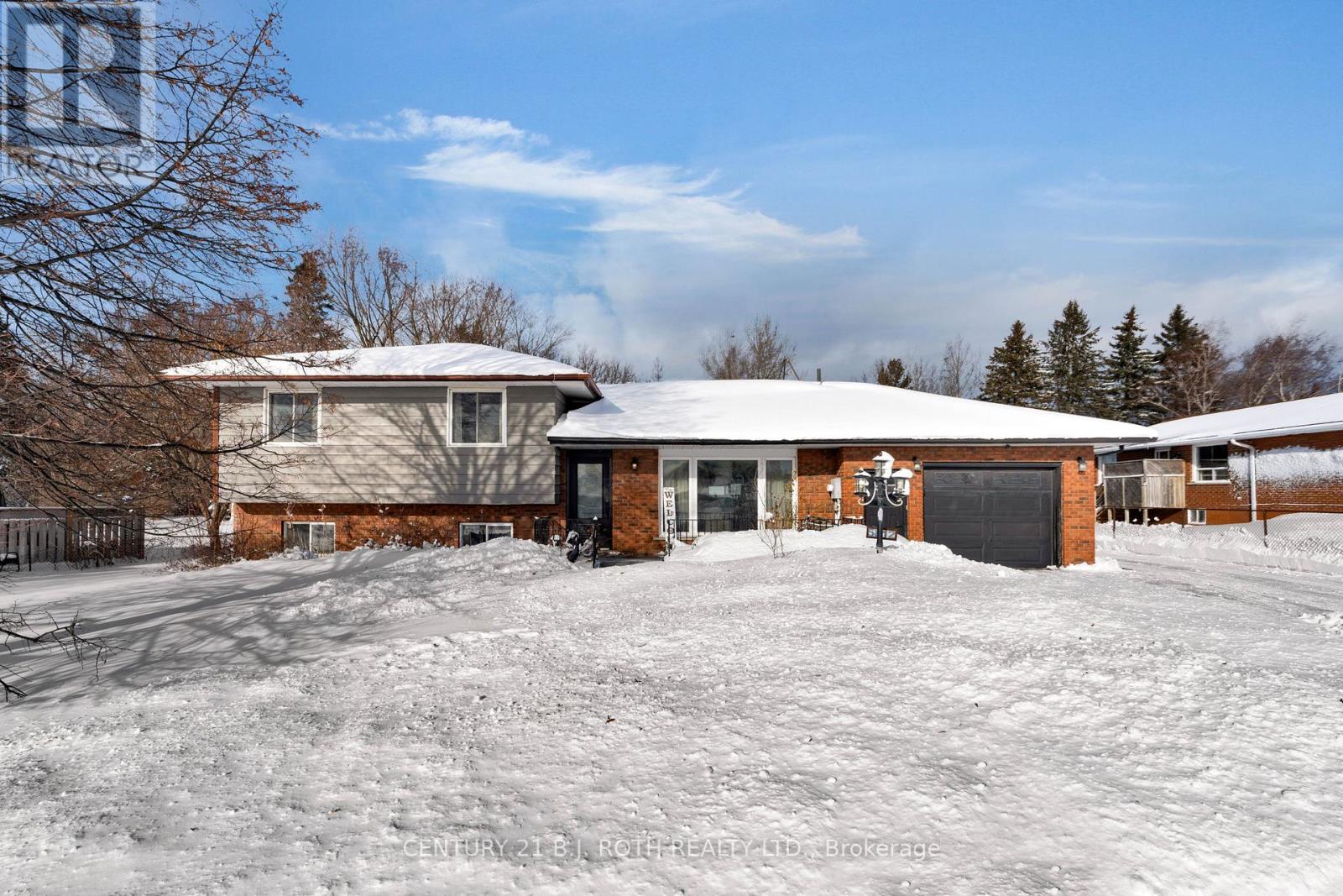 5812 County Rd 90, Springwater, Ontario  L0M 1T2 - Photo 3 - S12657728