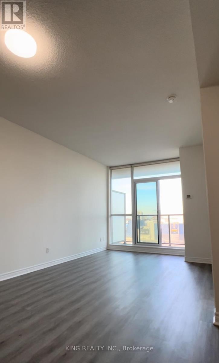 818 - 339 Rathburn Road W, Mississauga, Ontario  L5B 0K6 - Photo 12 - W12657740