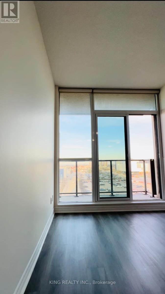 818 - 339 Rathburn Road W, Mississauga, Ontario  L5B 0K6 - Photo 13 - W12657740