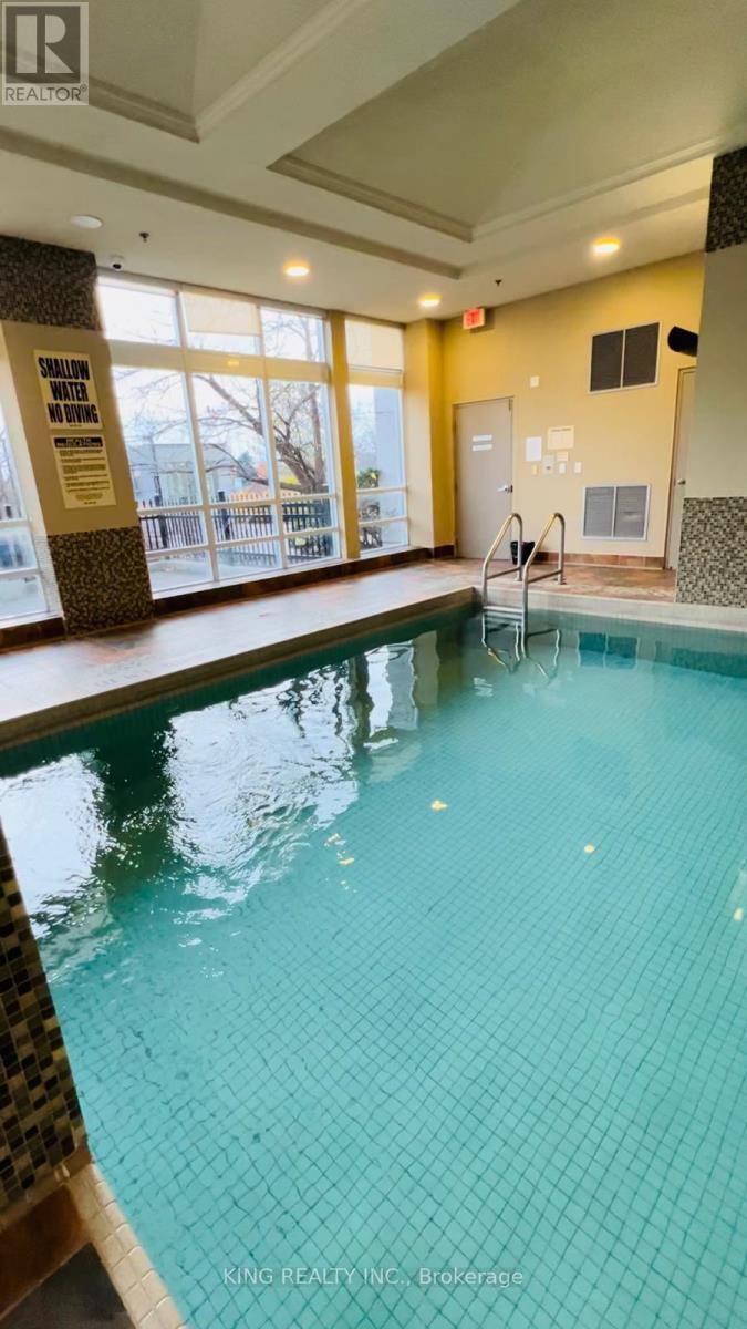 818 - 339 Rathburn Road W, Mississauga, Ontario  L5B 0K6 - Photo 17 - W12657740