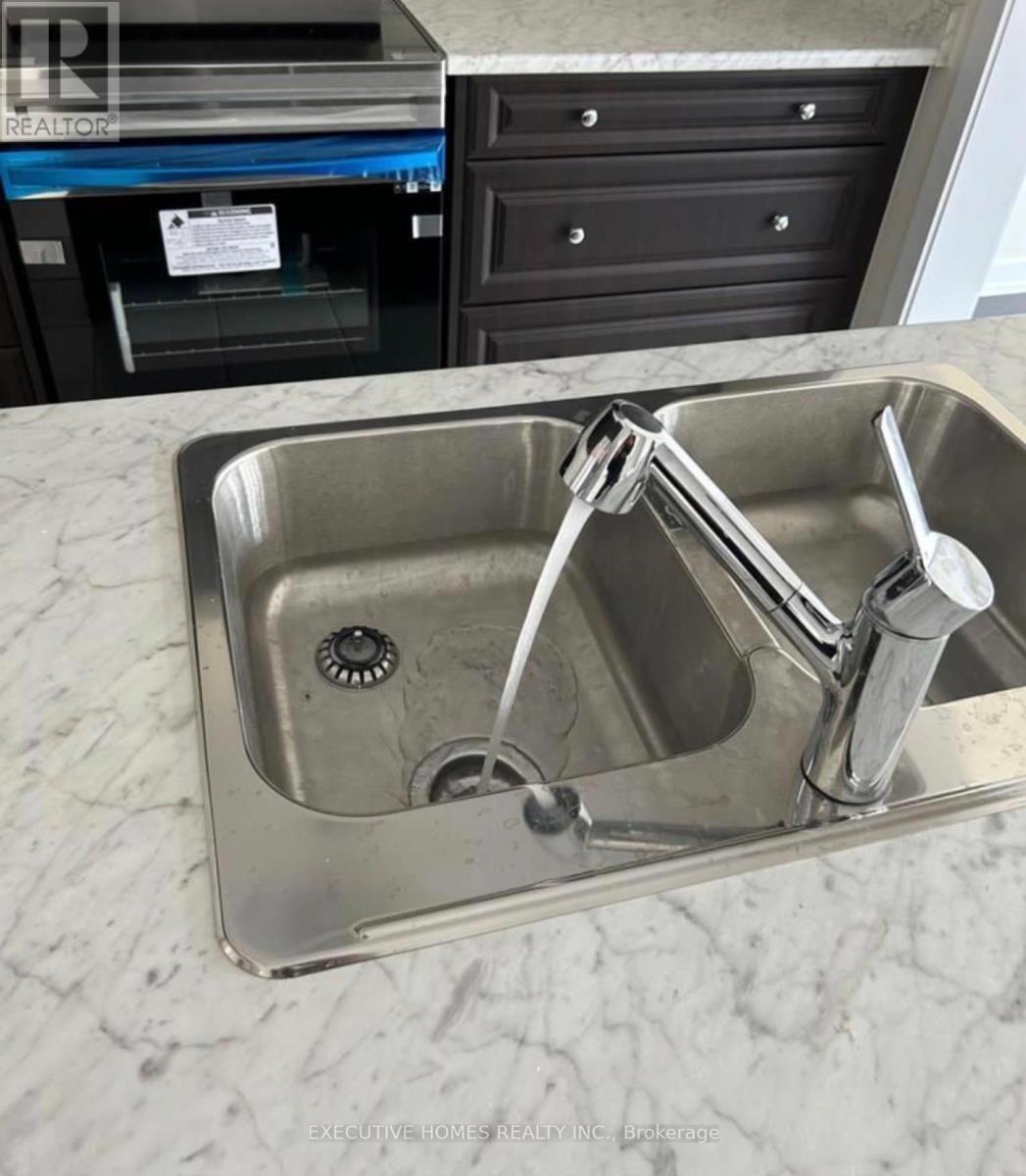 20 Montheith Drive, Brantford, Ontario  N3T 0W6 - Photo 6 - X12657778