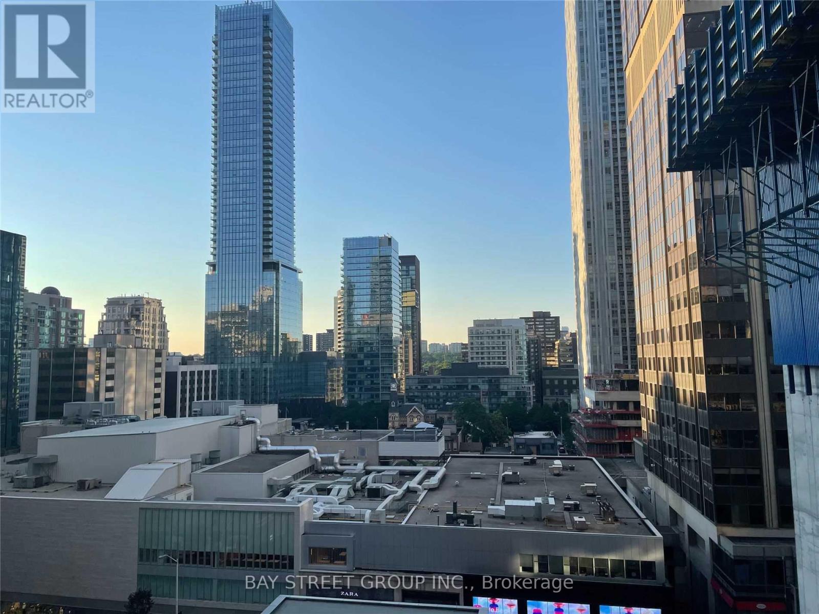 1003 - 35 Balmuto Street, Toronto, Ontario  M4Y 0A3 - Photo 7 - C12608628