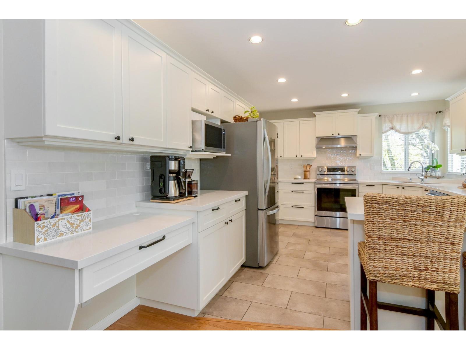 18290 Claytonwood Crescent, Surrey, British Columbia  V3S 0M3 - Photo 12 - R3075407