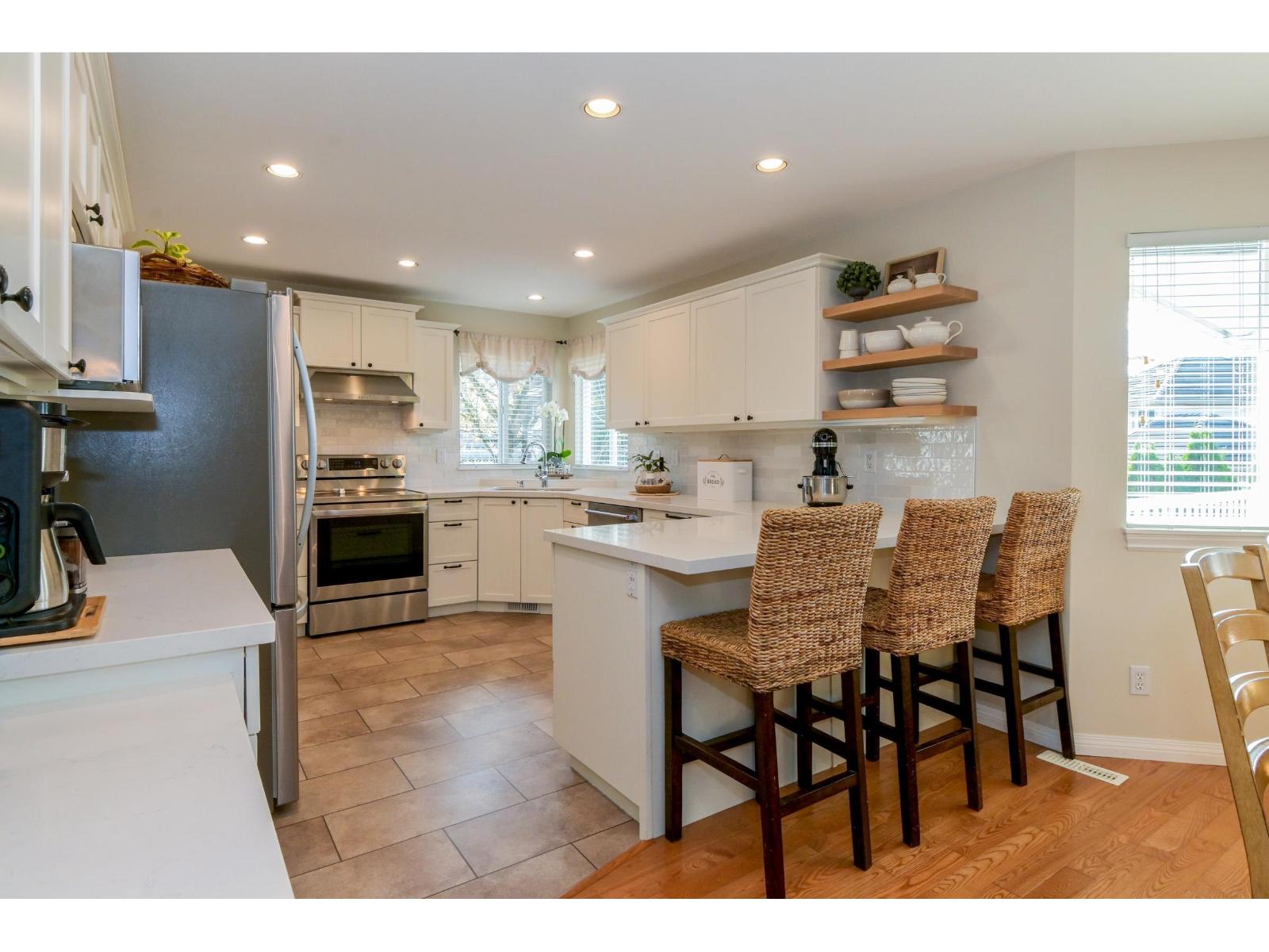 18290 Claytonwood Crescent, Surrey, British Columbia  V3S 0M3 - Photo 11 - R3075407