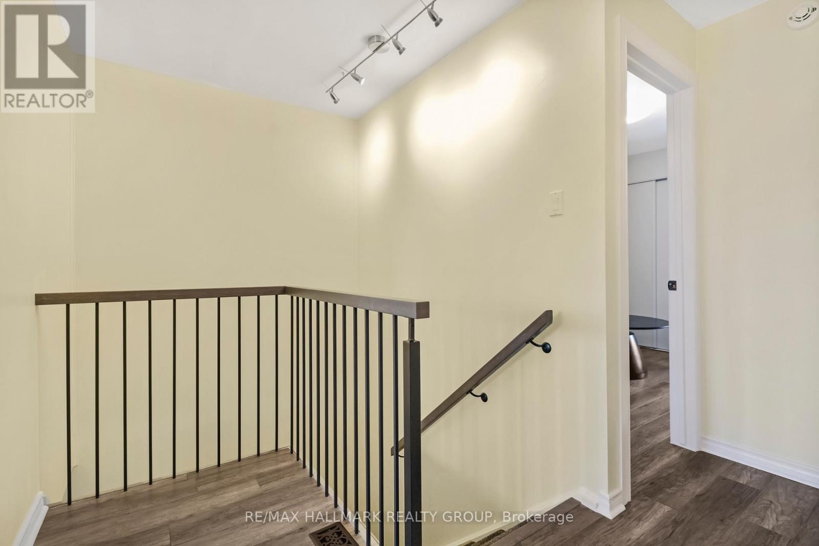 3205 Uplands Drive, Ottawa, Ontario  K1V 9T3 - Photo 17 - X12657808