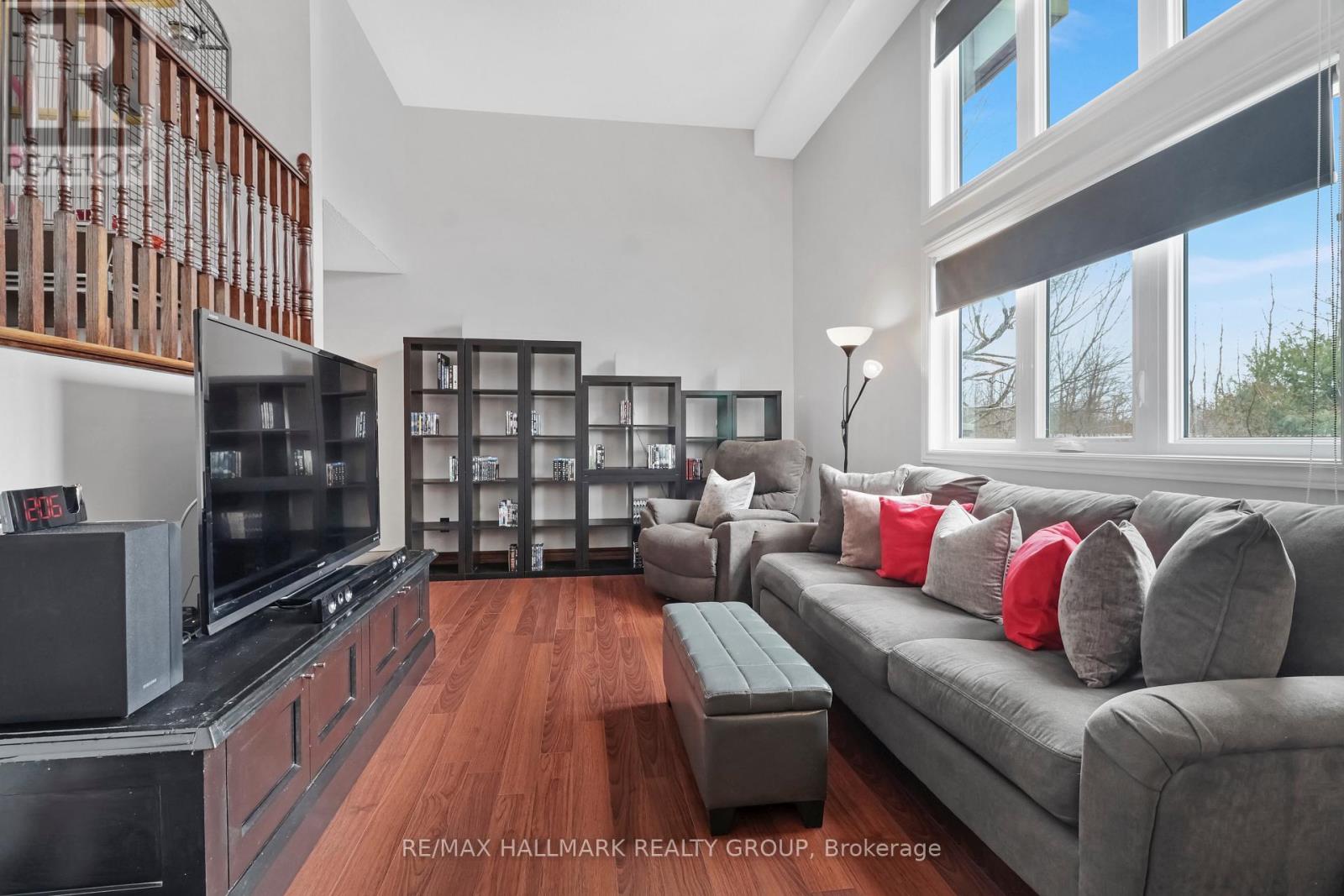 3205 Uplands Drive, Ottawa, Ontario  K1V 9T3 - Photo 7 - X12657808