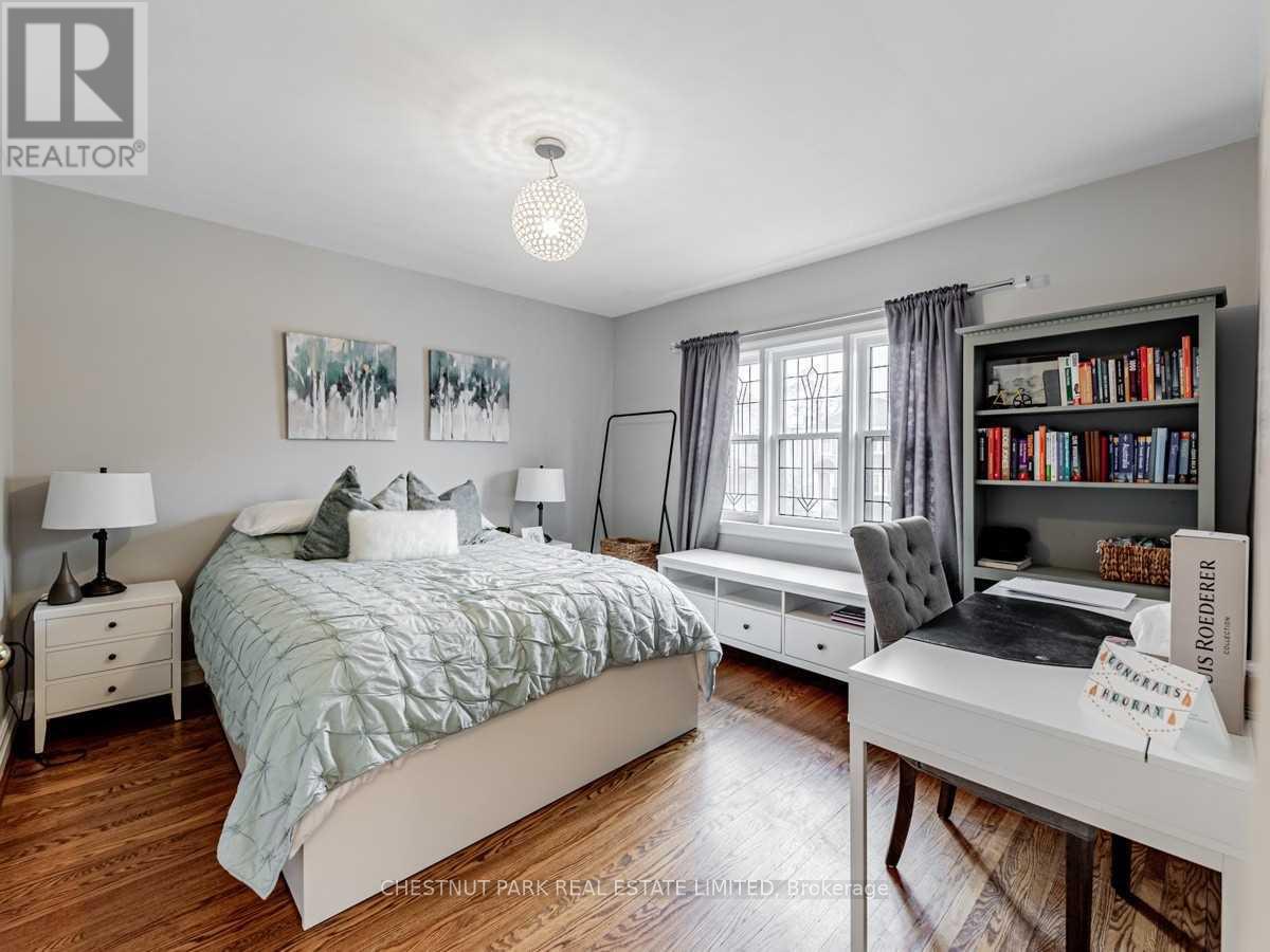 29 Glenvale Boulevard, Toronto, Ontario  M4G 2V3 - Photo 27 - C12656980