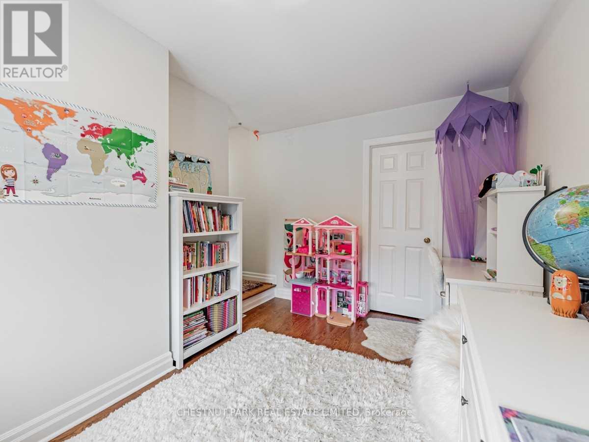 29 Glenvale Boulevard, Toronto, Ontario  M4G 2V3 - Photo 30 - C12656980