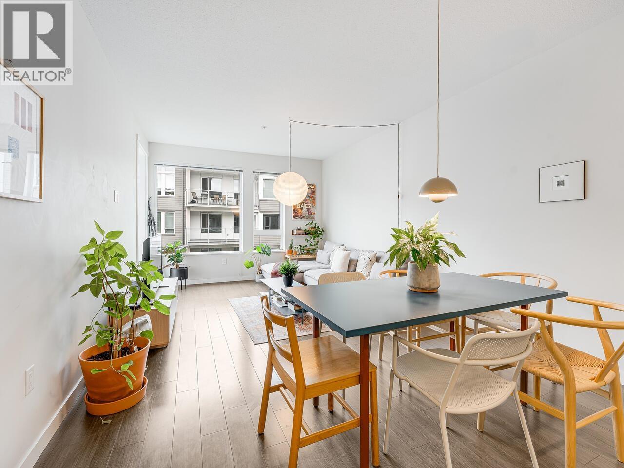 412 255 W 1st Street, North Vancouver, British Columbia  V7M 3G8 - Photo 2 - R3075518