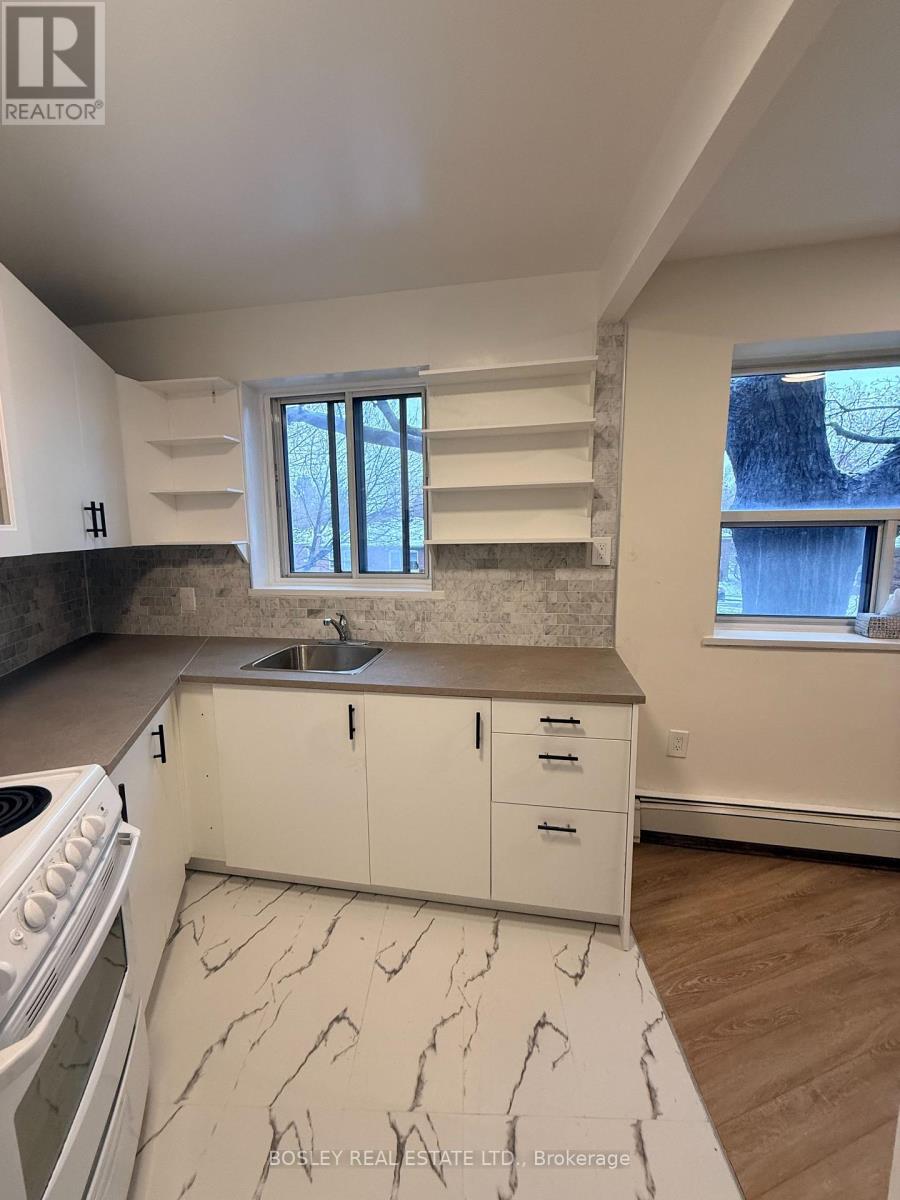 407 - 972 Eglinton Avenue E, Toronto, Ontario  M4G 2L9 - Photo 2 - C12657792