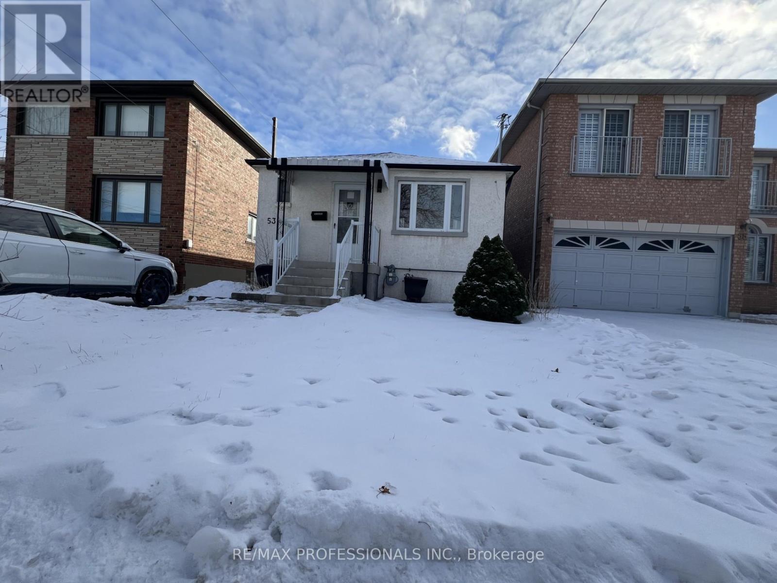 53 Regent Road, Toronto, Ontario  M3K 1G8 - Photo 17 - W12656984
