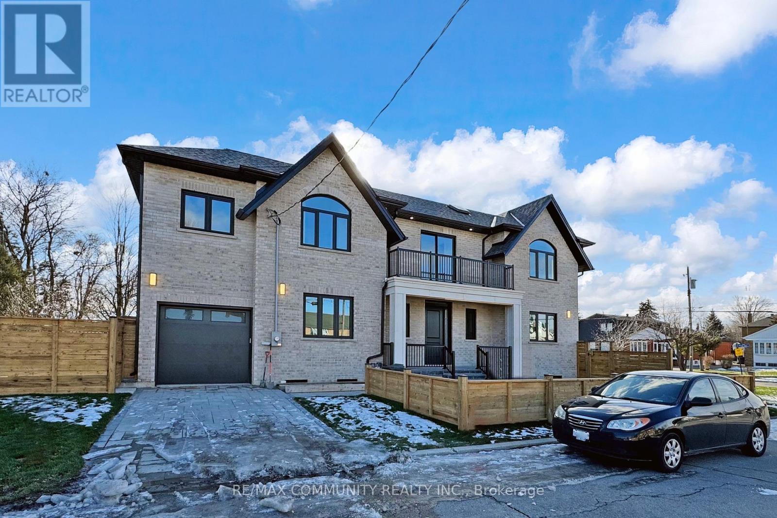 122 Marble Arch Crescent, Toronto, Ontario  M1R 1W9 - Photo 2 - E12656122
