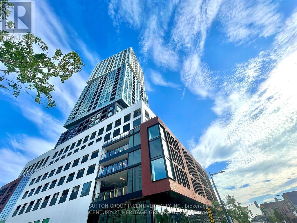 802 - 39 MARY STREET, Barrie, Ontario