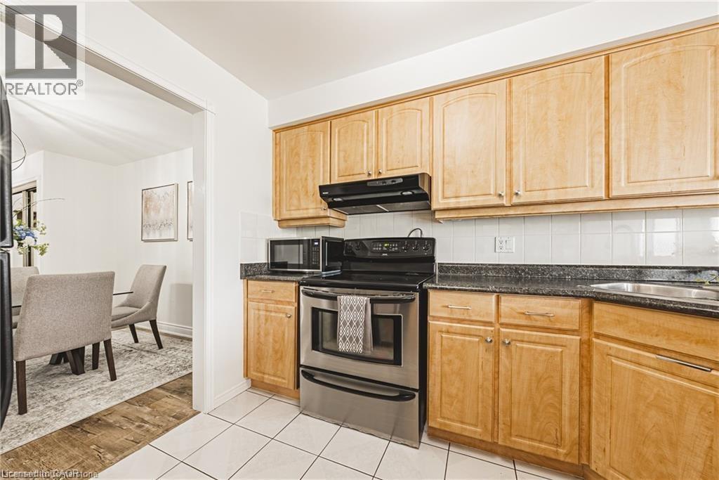 3050 Pinemeadow Drive Unit# 30, Burlington, Ontario  L7M 3X5 - Photo 16 - 40795656