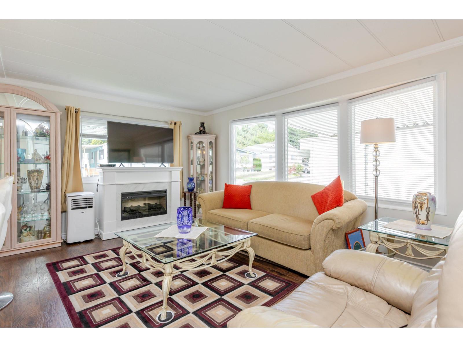 251 1840 160 Street, Surrey, British Columbia V4A 4X4 - Photo 5 - R3075335