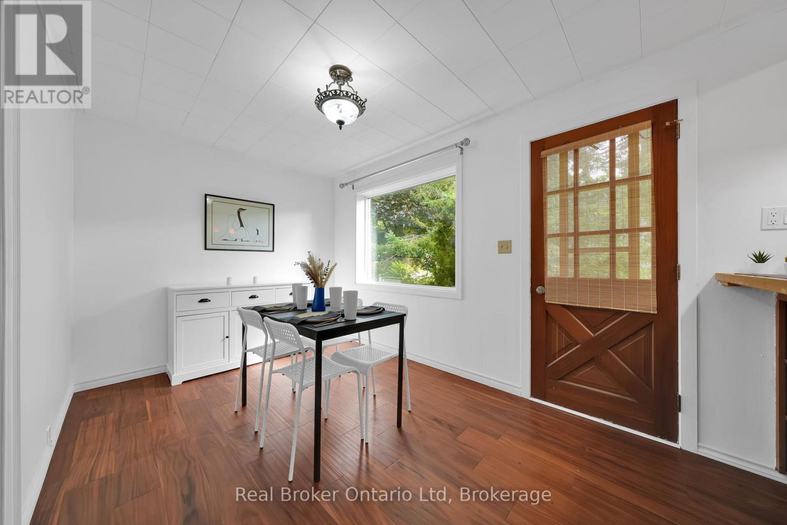 10 Leonard Avenue, Penetanguishene, Ontario  L9M 1C8 - Photo 21 - S12657840