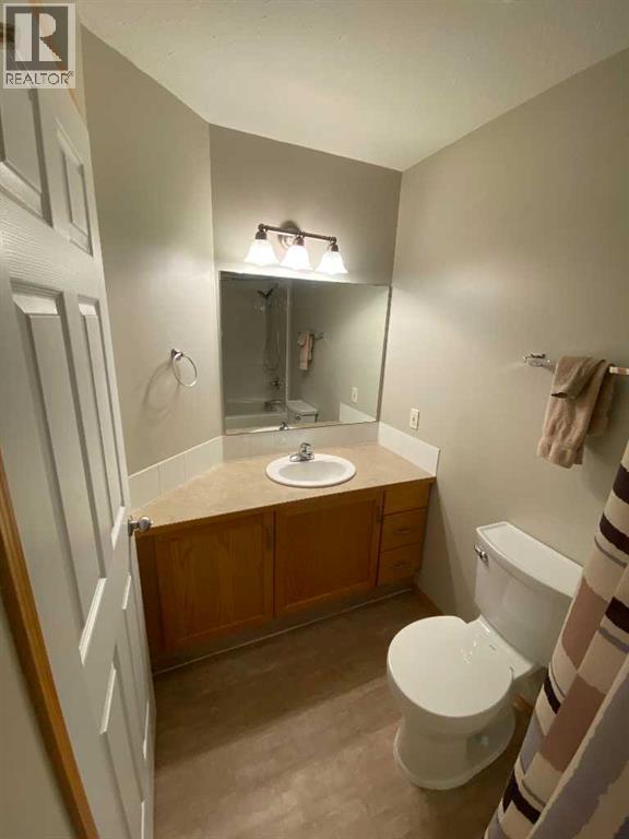 90 Upland Road W, Brooks, Alberta  T1R 0P9 - Photo 10 - A2251110