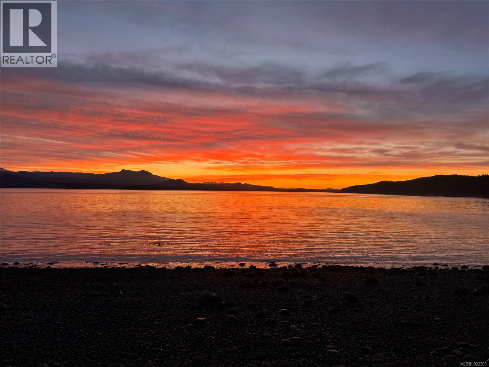 480 & 500 1st St, Malcolm Island, British Columbia  V0N 3E0 - Photo 37 - 1022360