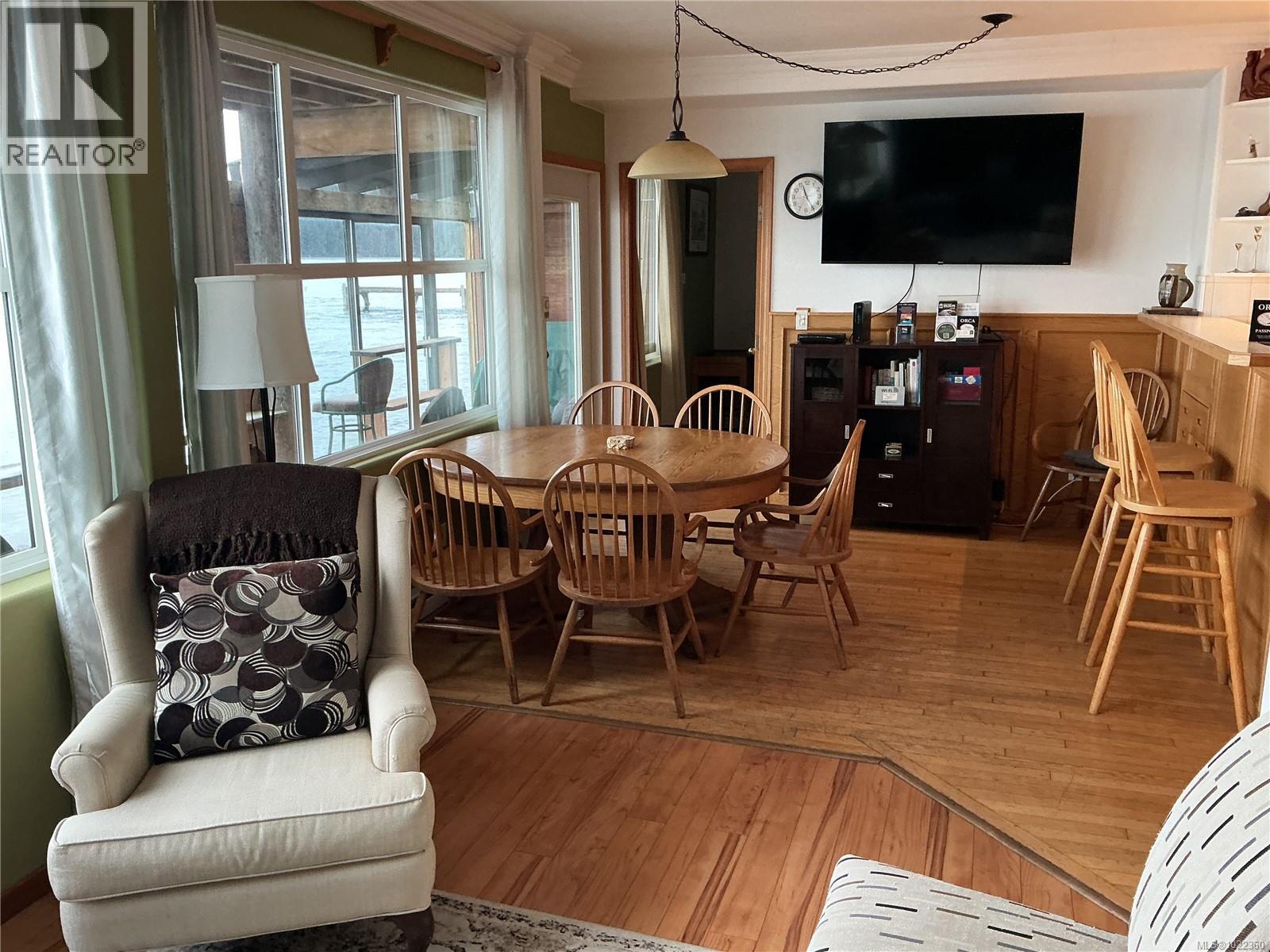 480 & 500 1st St, Malcolm Island, British Columbia  V0N 3E0 - Photo 6 - 1022360