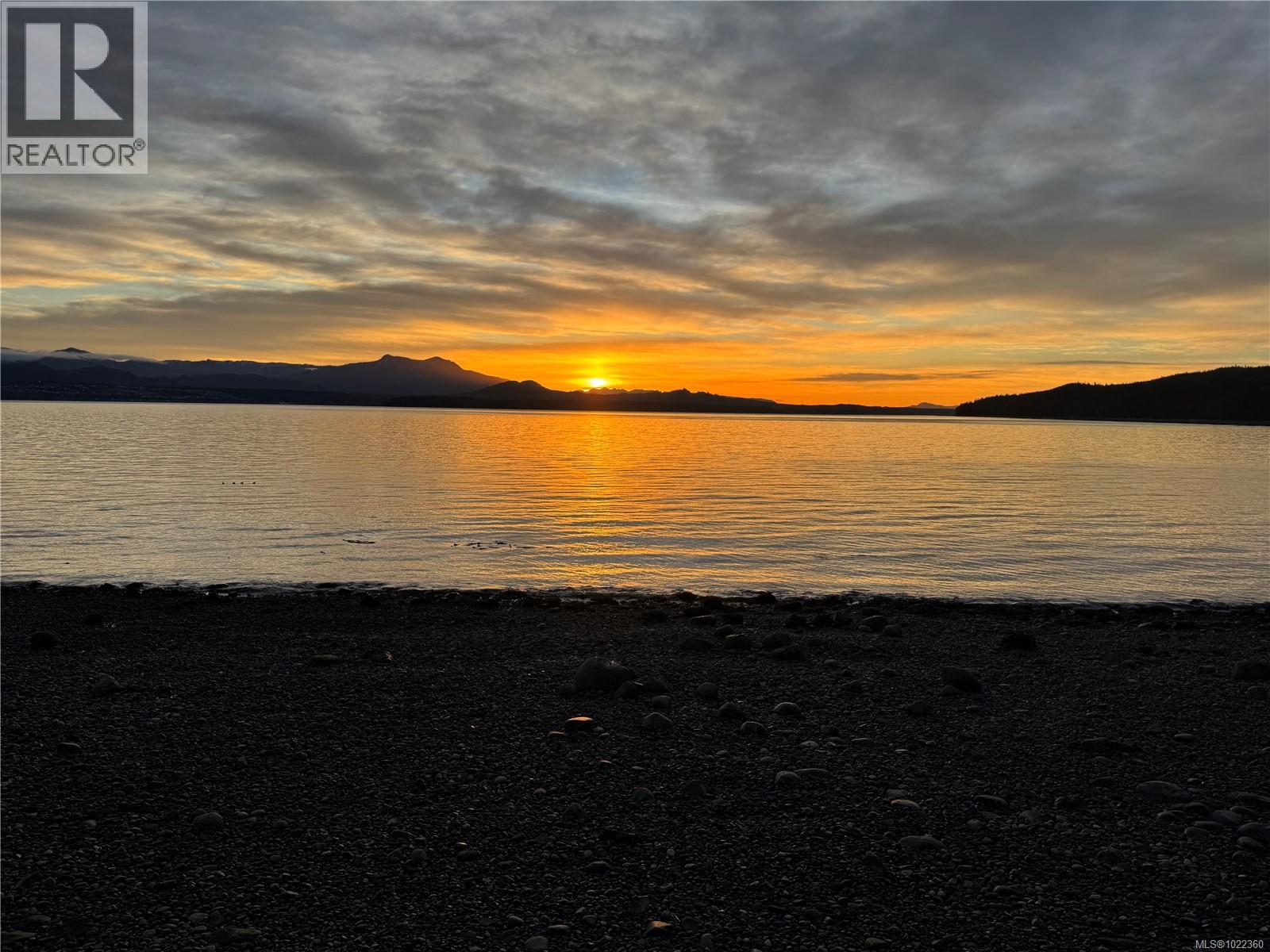 480 & 500 1st St, Malcolm Island, British Columbia  V0N 3E0 - Photo 39 - 1022360