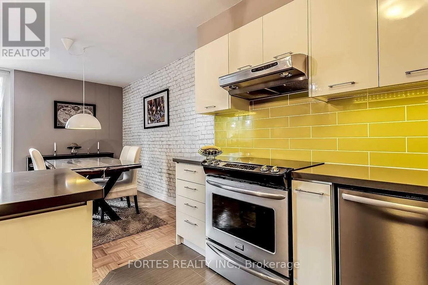 102 - 100 Coe Hill Drive, Toronto, Ontario  M6S 3E1 - Photo 15 - W12479609