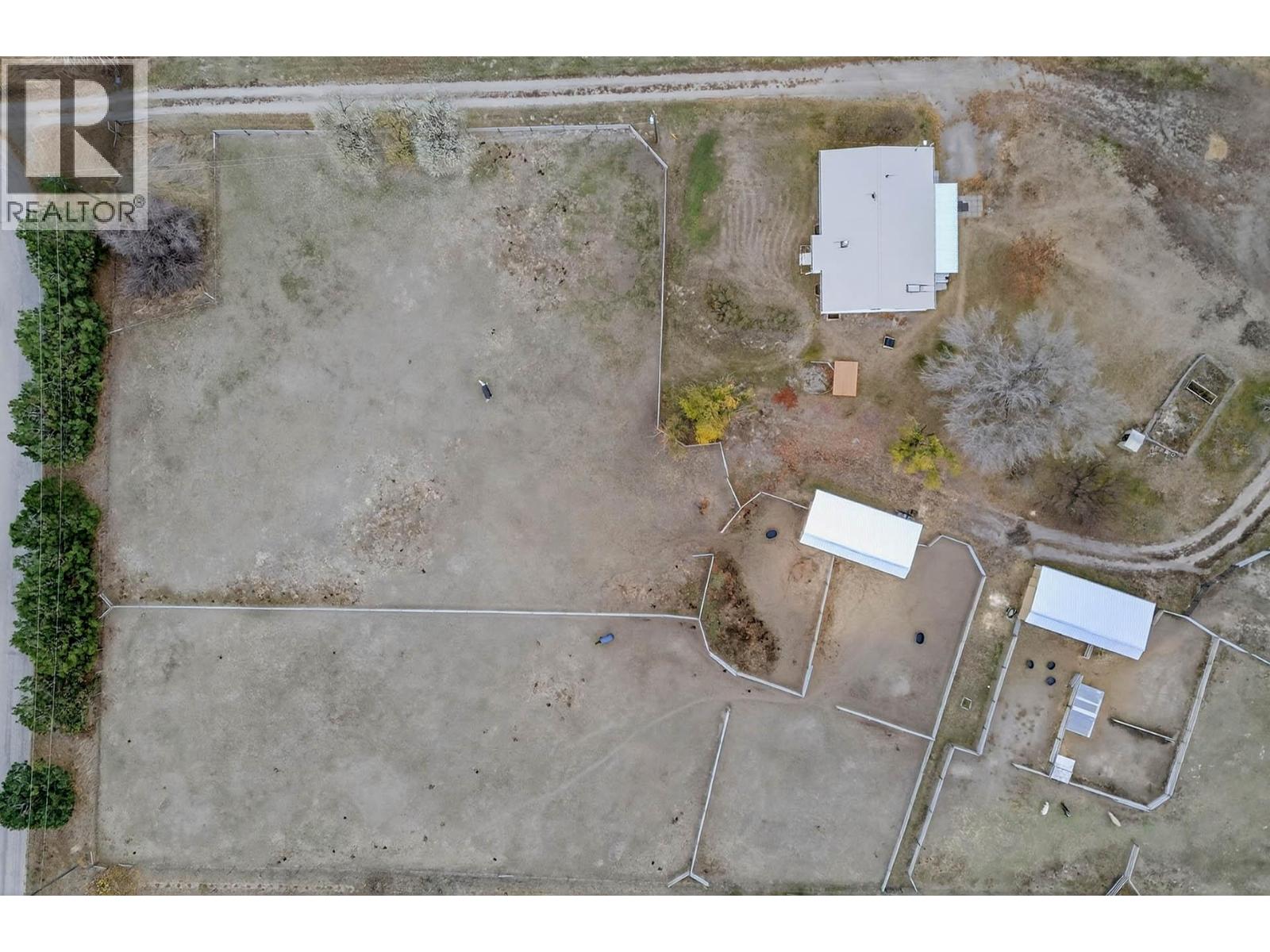 1528 LAVEAU Road Kamloops Photo 36