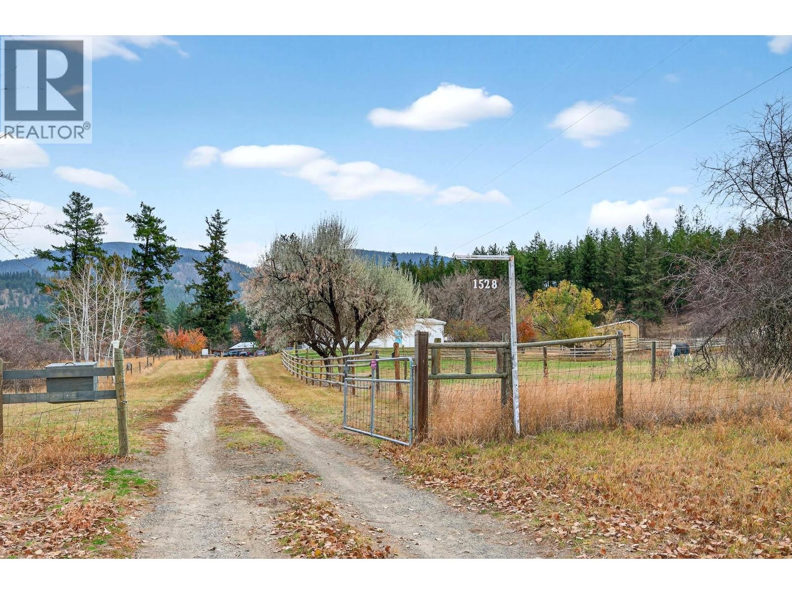 1528 LAVEAU Road Kamloops Photo 65