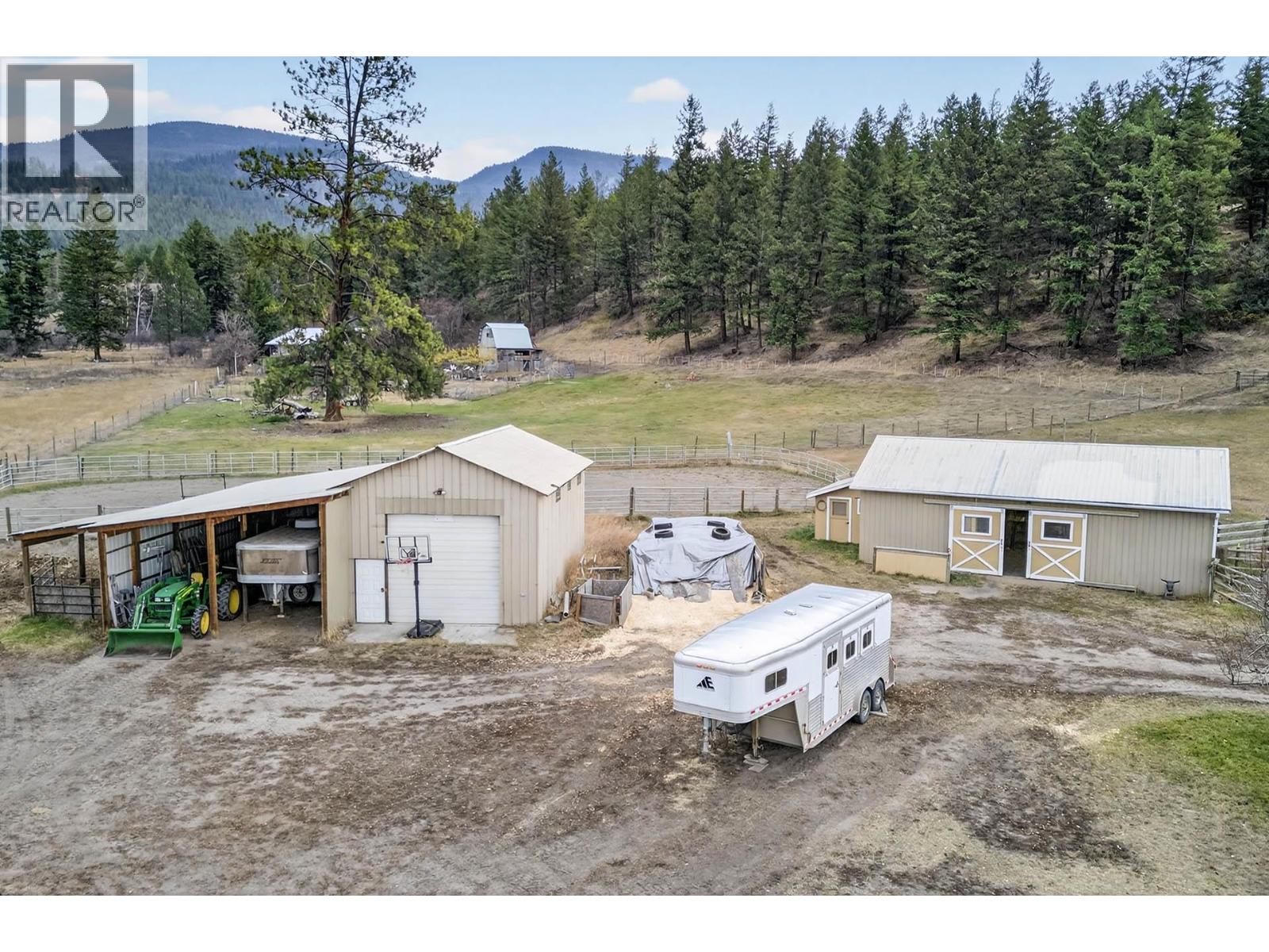 1528 LAVEAU Road Kamloops Photo 42