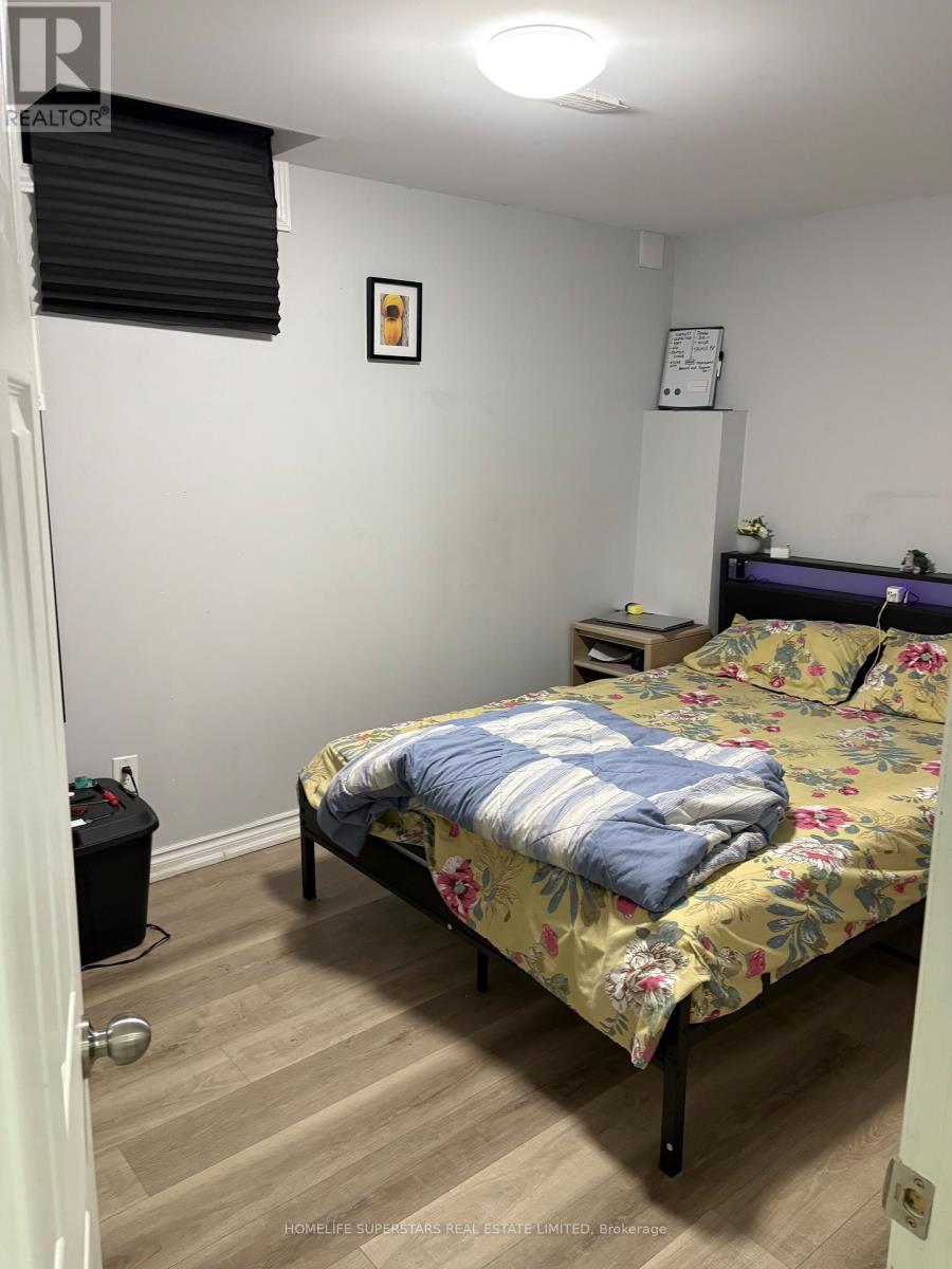 31 Daden Oaks Drive S, Brampton, Ontario  L6P 3R7 - Photo 11 - W12657828