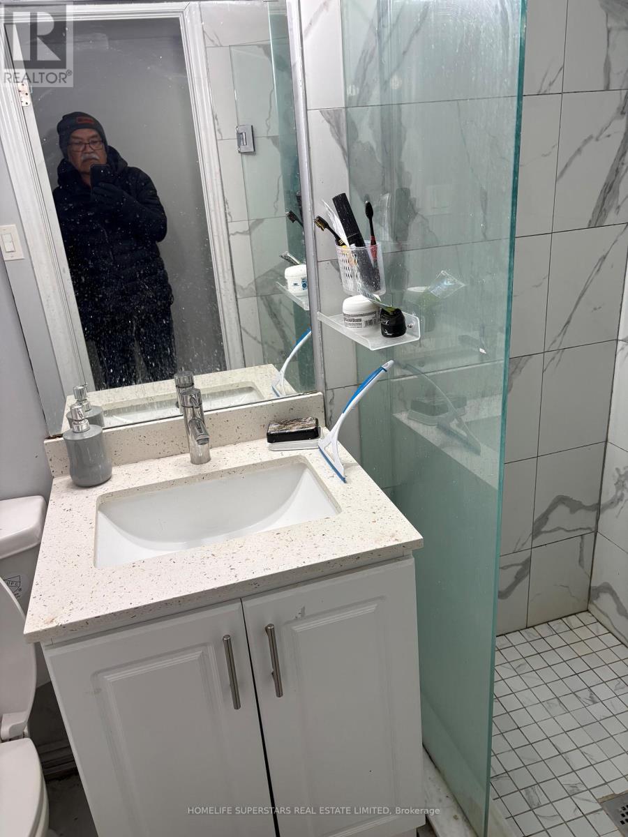 31 Daden Oaks Drive S, Brampton, Ontario  L6P 3R7 - Photo 6 - W12657828