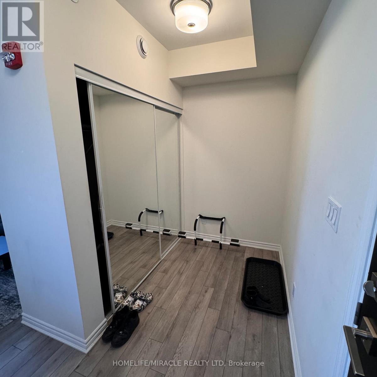 508 - 200 Lagerfeld Drive, Brampton, Ontario  L7A 5G5 - Photo 5 - W12657842