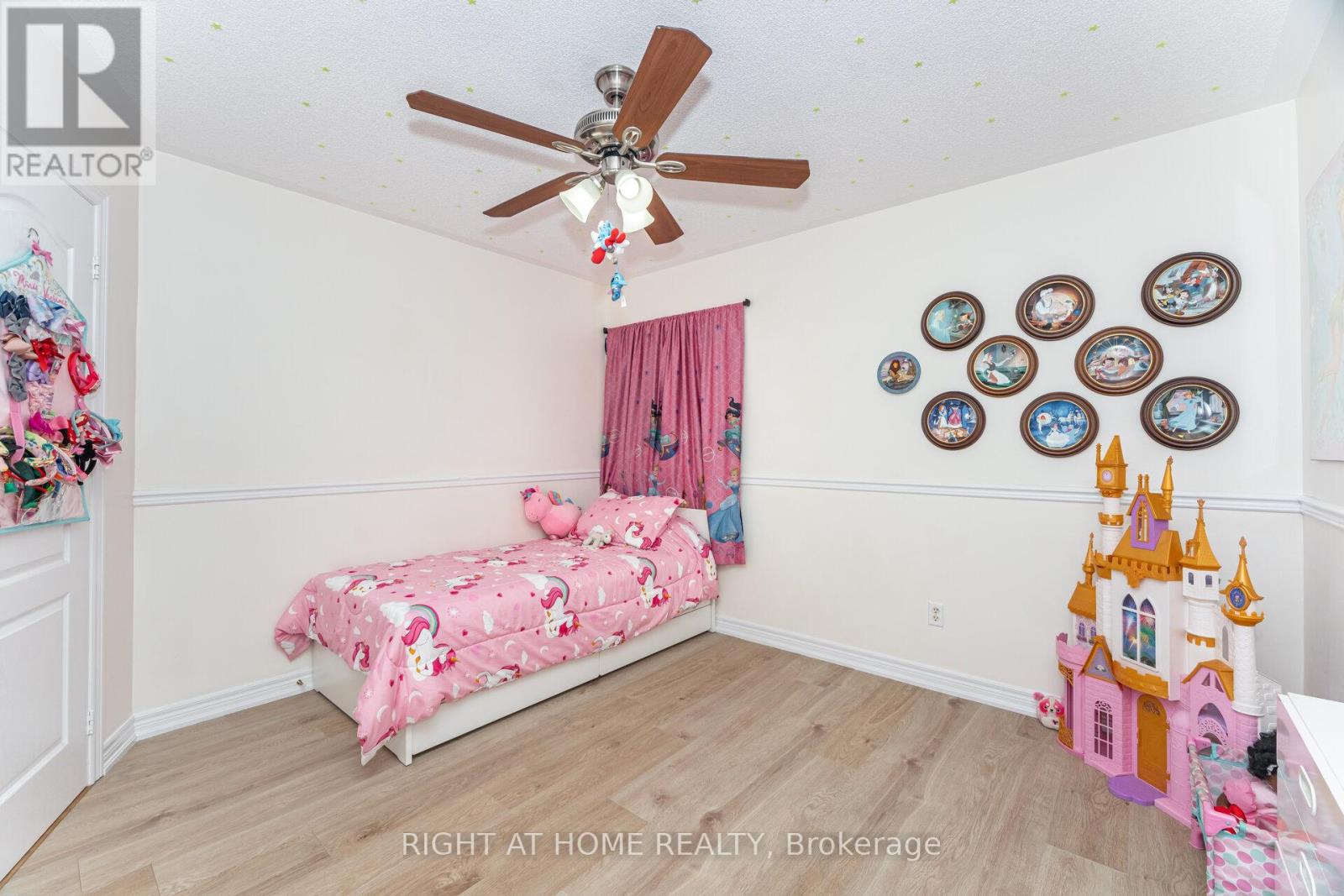 2 Melrose Gardens, Brampton, Ontario  L7A 1J7 - Photo 34 - W12657848