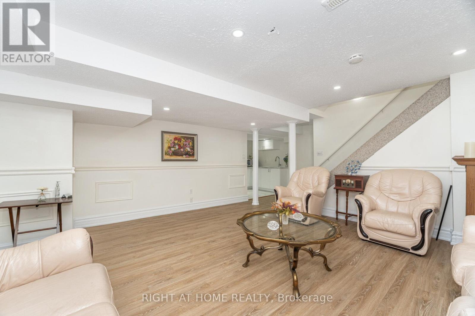 2 Melrose Gardens, Brampton, Ontario  L7A 1J7 - Photo 42 - W12657848