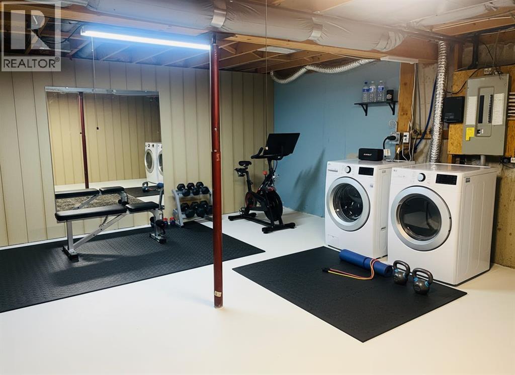 12 Millrise Green Sw, Calgary, Alberta  T2Y 3E8 - Photo 25 - A2276631