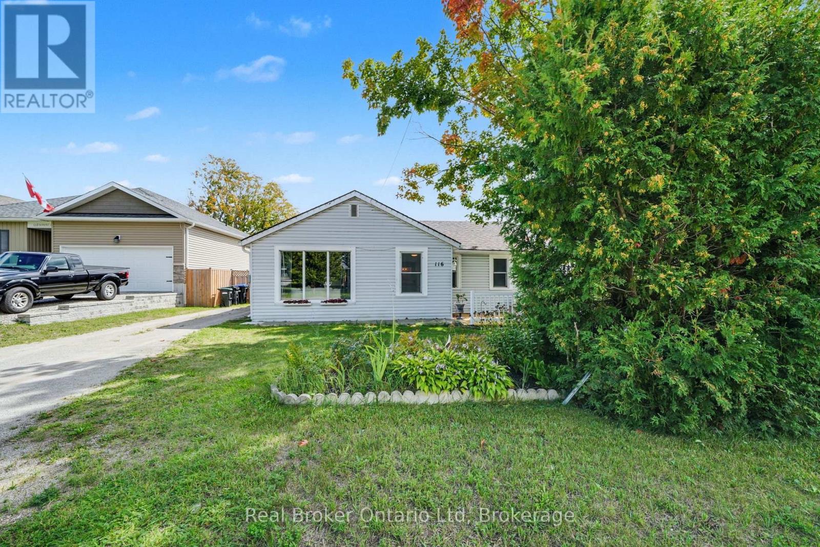 116 ROBERT STREET E, Penetanguishene, Ontario